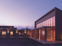 �G�[�XJTB�F�C�Ɠ��蓒�̏h�鐅